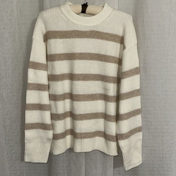AE Whoa So Soft Crewneck Relaxed Knit Cream Tan Stripe Sweater - Picture 7 of 16